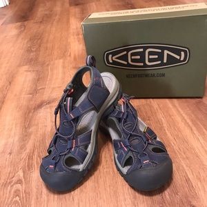 Keen Women’s Venice H2 Sandals Waterproof New 9